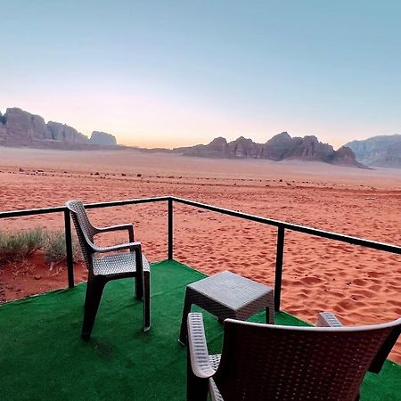 Wadi Rum Shooting Stars Camp Extérieur photo