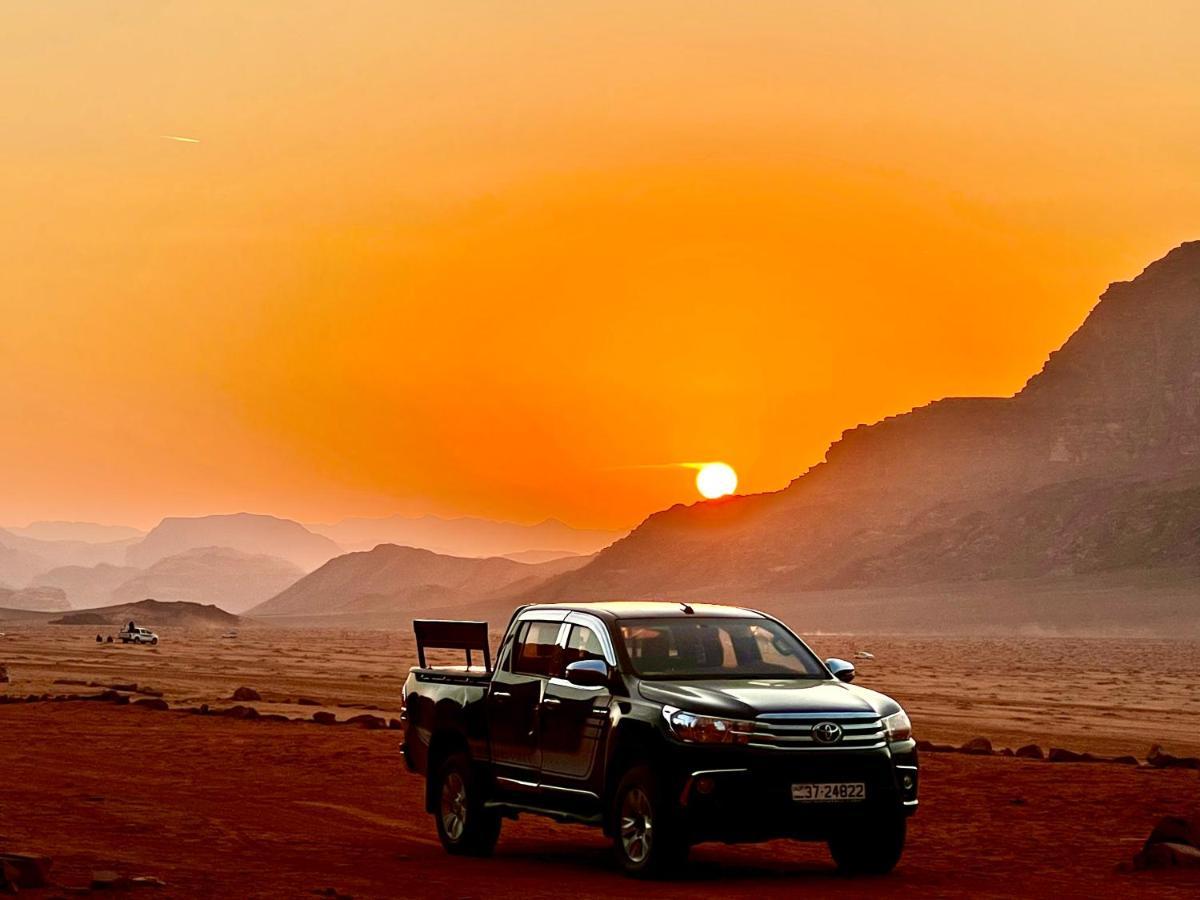 Wadi Rum Shooting Stars Camp Extérieur photo