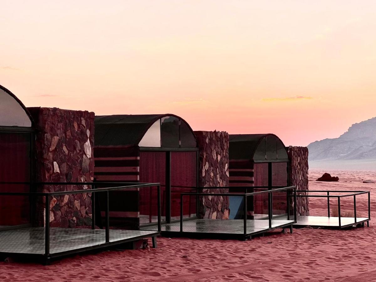 Wadi Rum Shooting Stars Camp Extérieur photo