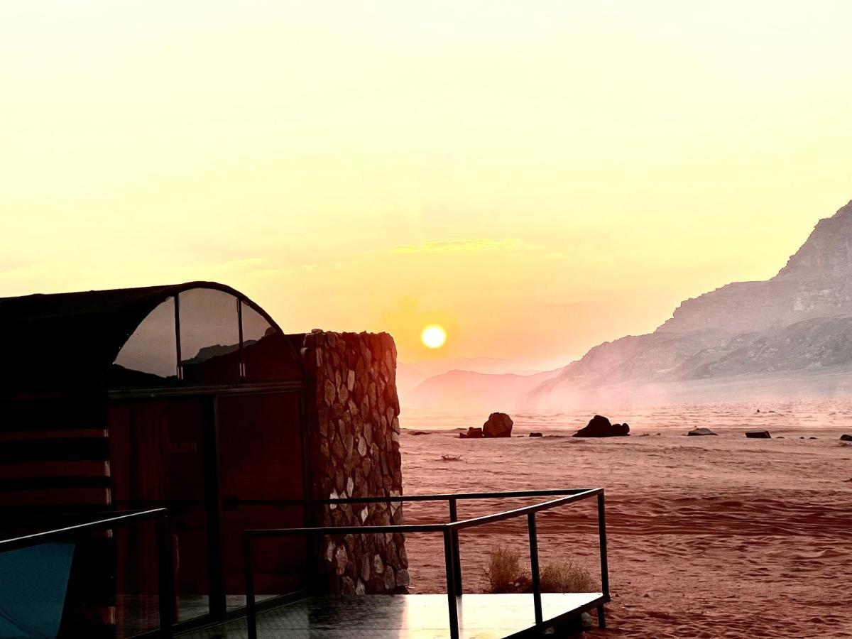 Wadi Rum Shooting Stars Camp Extérieur photo