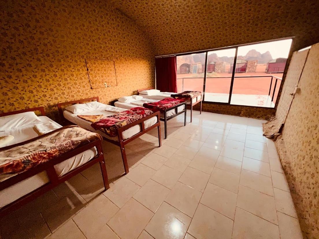 Wadi Rum Shooting Stars Camp Extérieur photo
