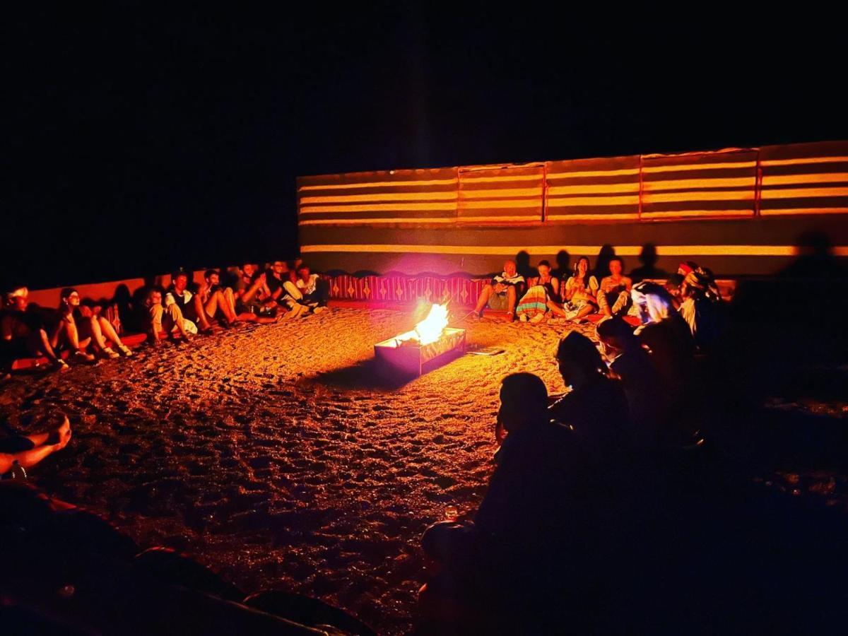 Wadi Rum Shooting Stars Camp Extérieur photo